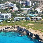 Marina 3*