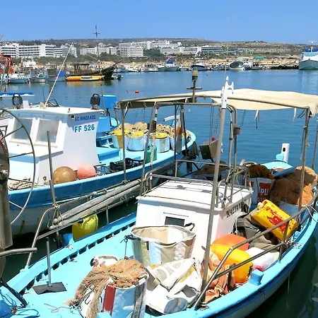 μαρίνα Ξενοδοχείο 3*