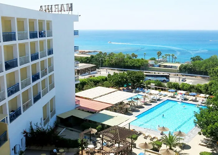 Marina 3* Айя-Напа