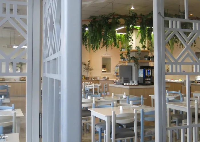 Marina 3* Айя-Напа