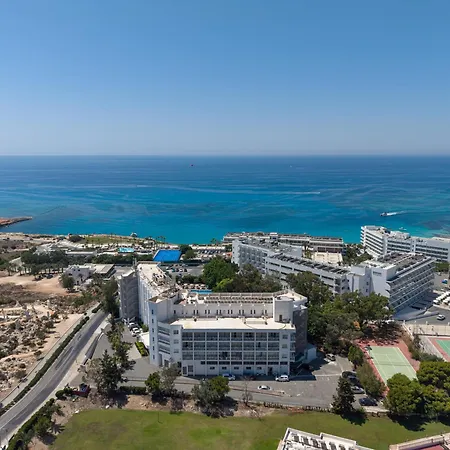 Marina 3* Ayia Napa