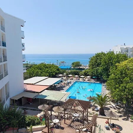 Marina Hotell 3*