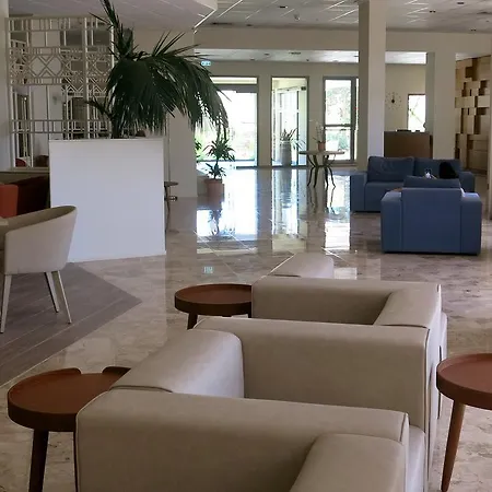 Marina Hotell 3*