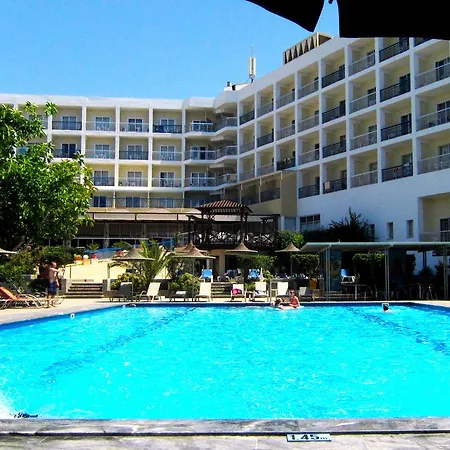 Marina Hotel 3*