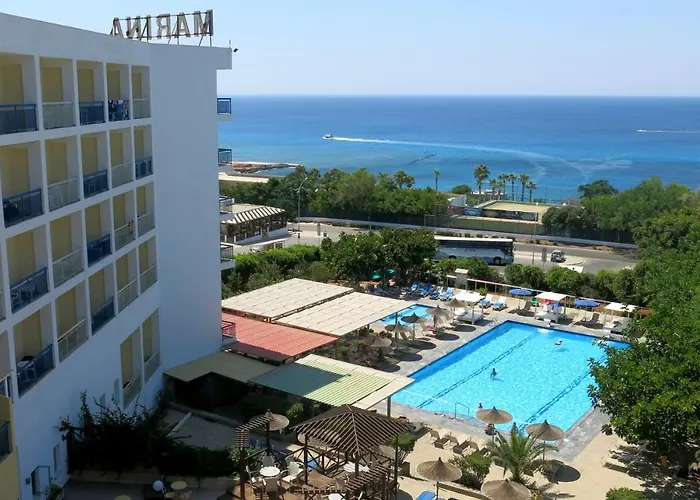 Hotel Marina 3*