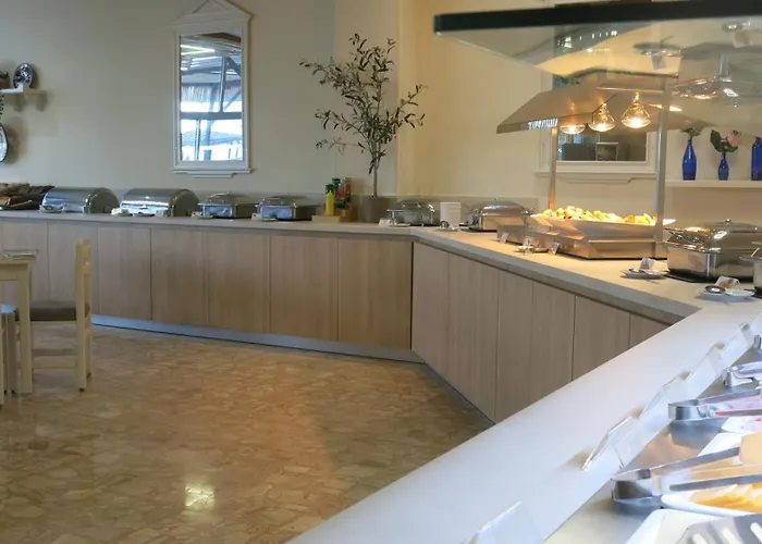 μαρίνα 3* Αγία Νάπα